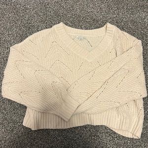 AMERICAN EAGLE cream sweater